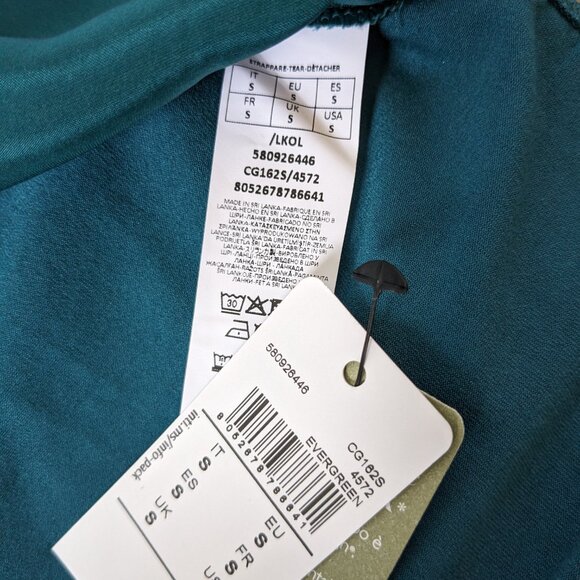 NWT Bundle of 2 intimissimi Silk Modal Tanks in Evergreen and Ribbon Red, size S - Picture 5 of 12